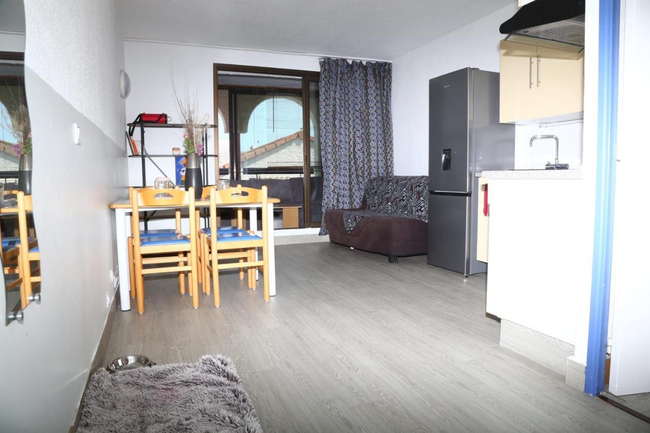 Appartement Beautiful Cocoon With Shared Pool In *
